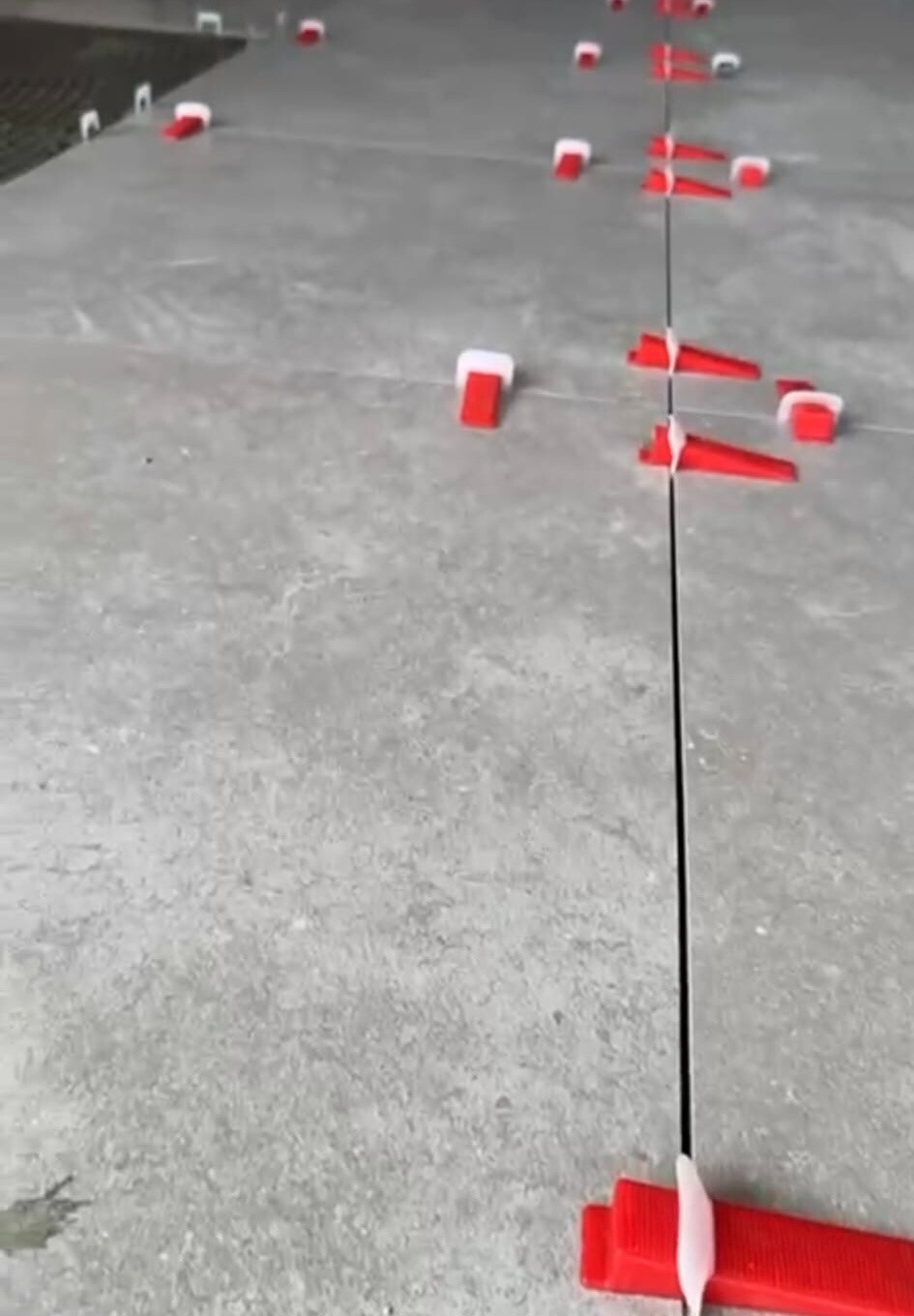 500 Piece Reusable Wedges for 1/8",1/16" and 1/32" Spacers,tile leveling system