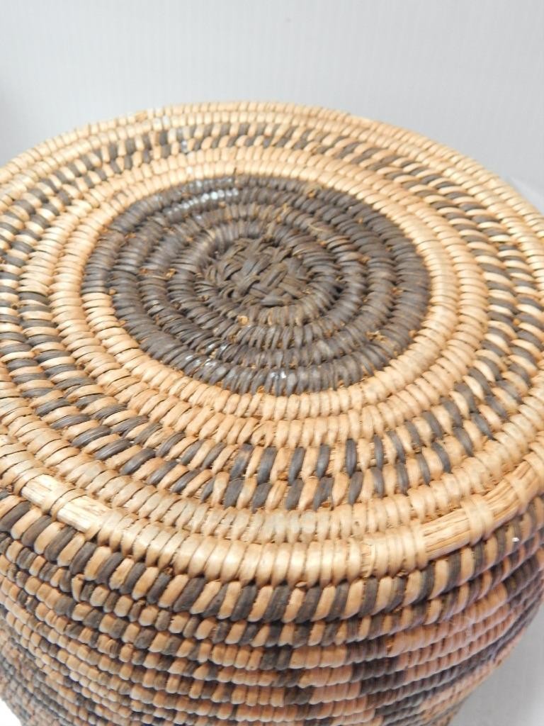 LARGE c1890s ANTIQUE PIMA INDIAN BOWL FORM BASKET - DYNAMIC DESIGN