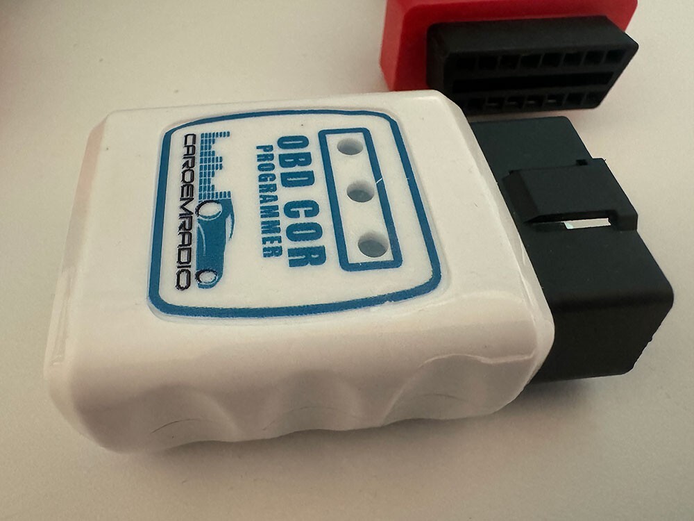 RAM 12" UCONNECT 5 RADIO INTEGRATION PROGRAMMER + SECURITY BYPAS CABLE