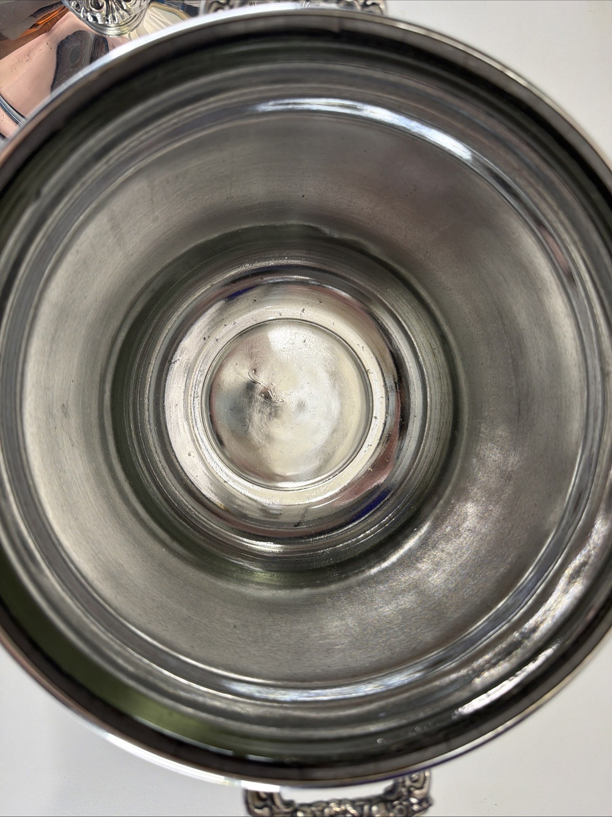 Vintage International Silverplate Countess Covered Ice Bucket – Ornate Floral