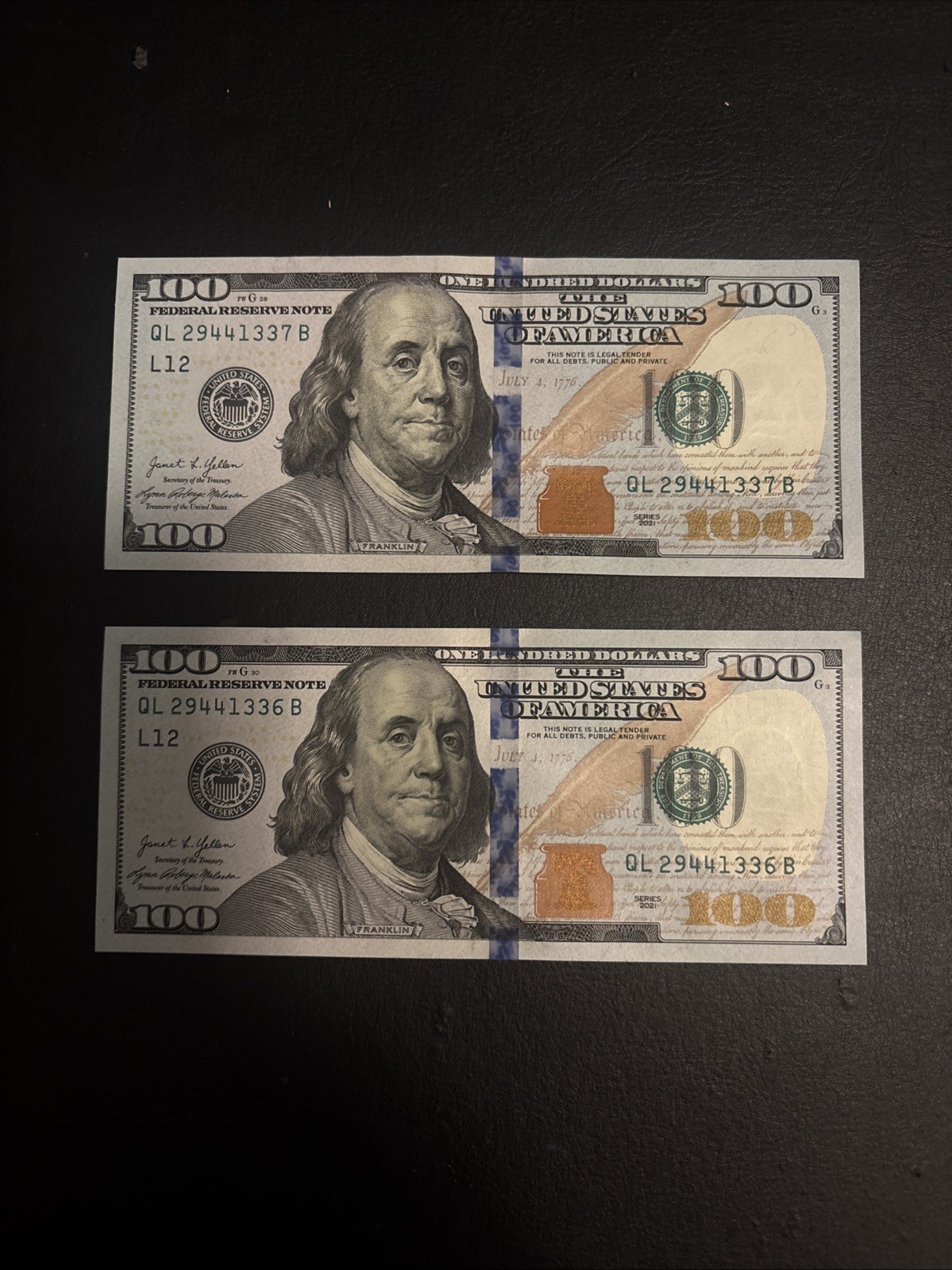 $100 Bill (One Hundred Dollar Bill) – Lightly Circulated- 2021 Series