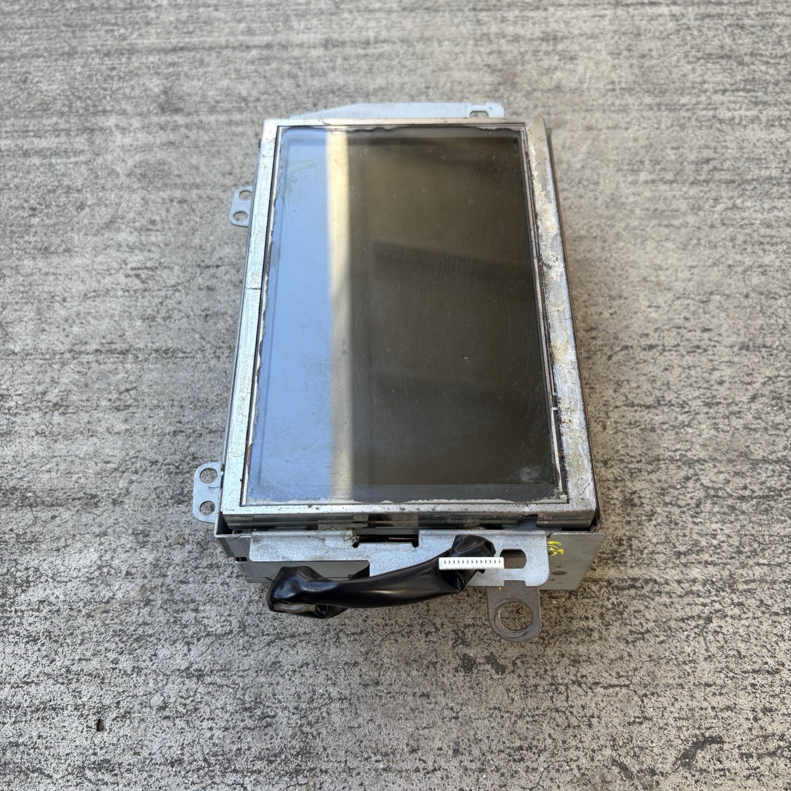 2006-2009 Toyota Prius MFD Dash Display Screen Radio 86110-47081 PARTS ONLY