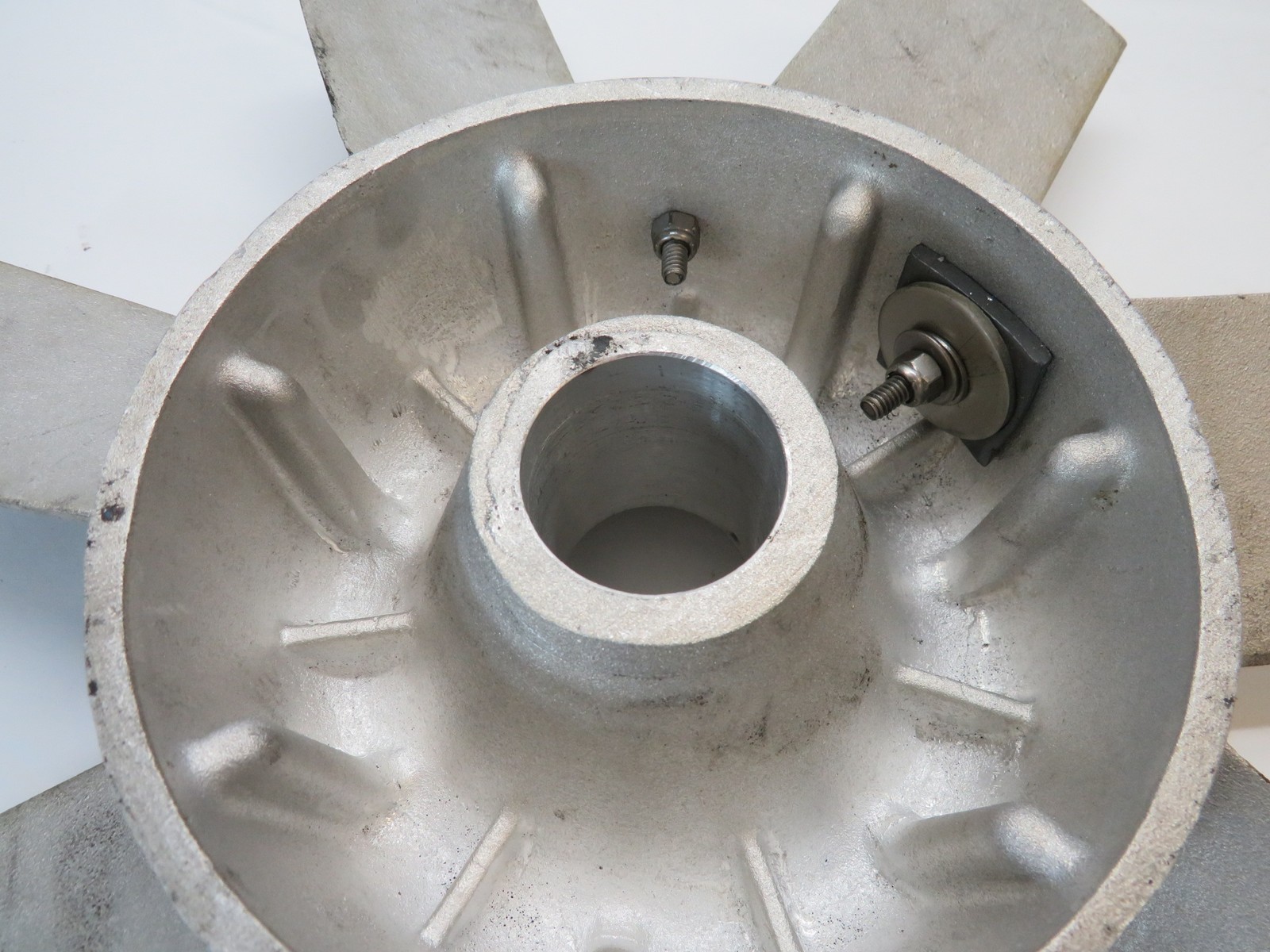 Twin City Fan AS-13421-1.5 Axial Fan Impeller 7-Blade 18" D 1-3/4" Bore USED