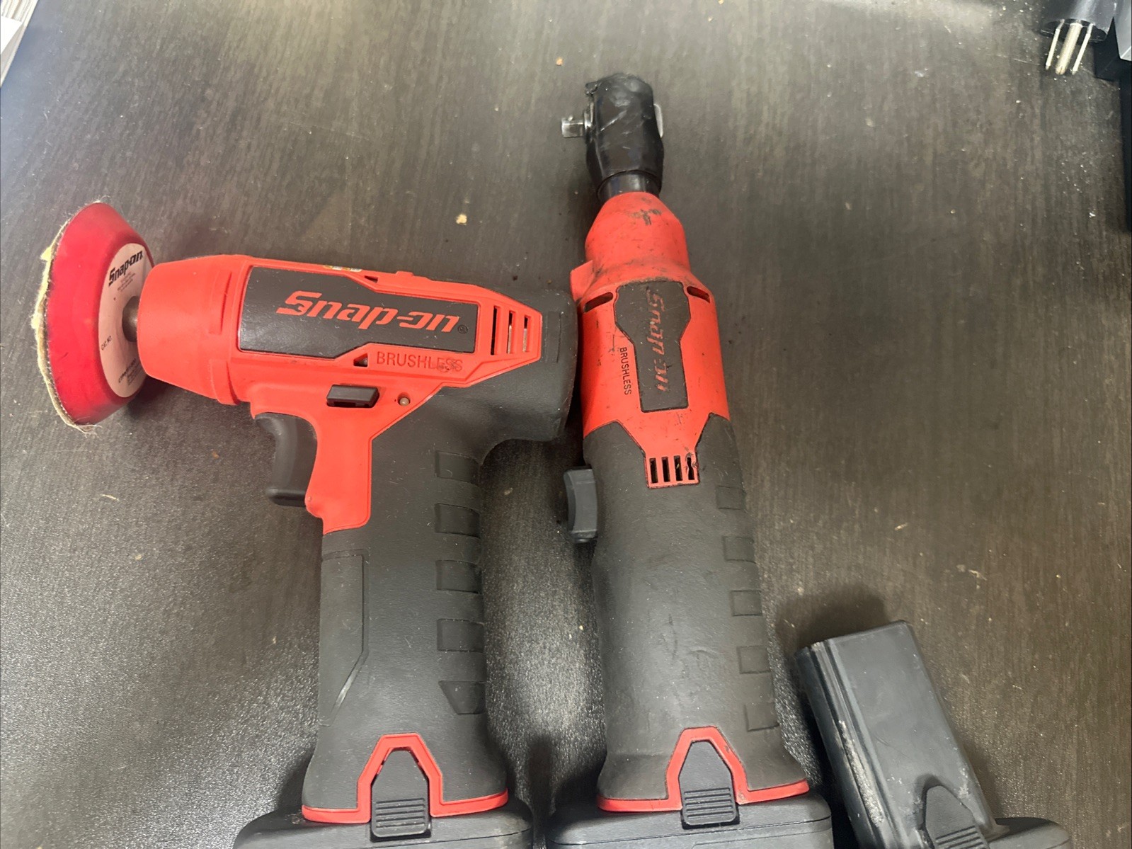 Snap-On 14.4V Ratchet Polisher Sander Brushless Cordless And 3 Batteries 2.5 Ah