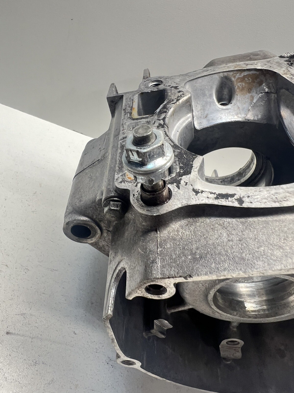 1999 Yamaha YZ125 Engine Cases Set Left Right Bottom End !BROKEN STUD!