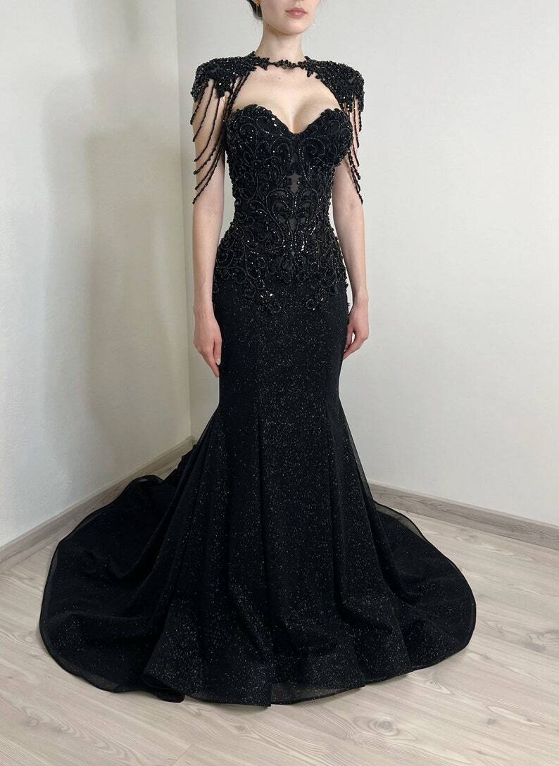 Black Gothic Sparkly Mermaid Wedding Dresses With Train Lace Beading Bridal Gown