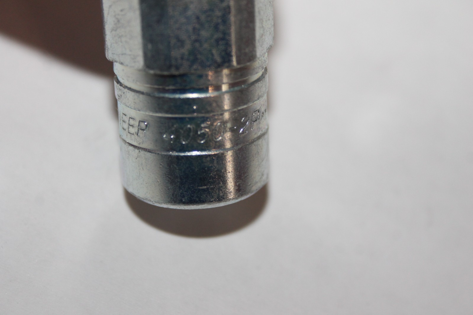 Pioneer Parker 4050-2P Female Manual Quick Connect Coupler NEW