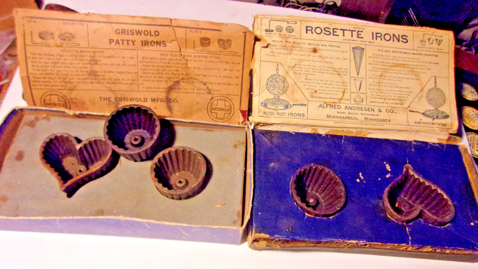 VINTAGE GRISWOLD & ROSETTA #2 PATTY IRONS WITH HANDLES - ESTATE FIND