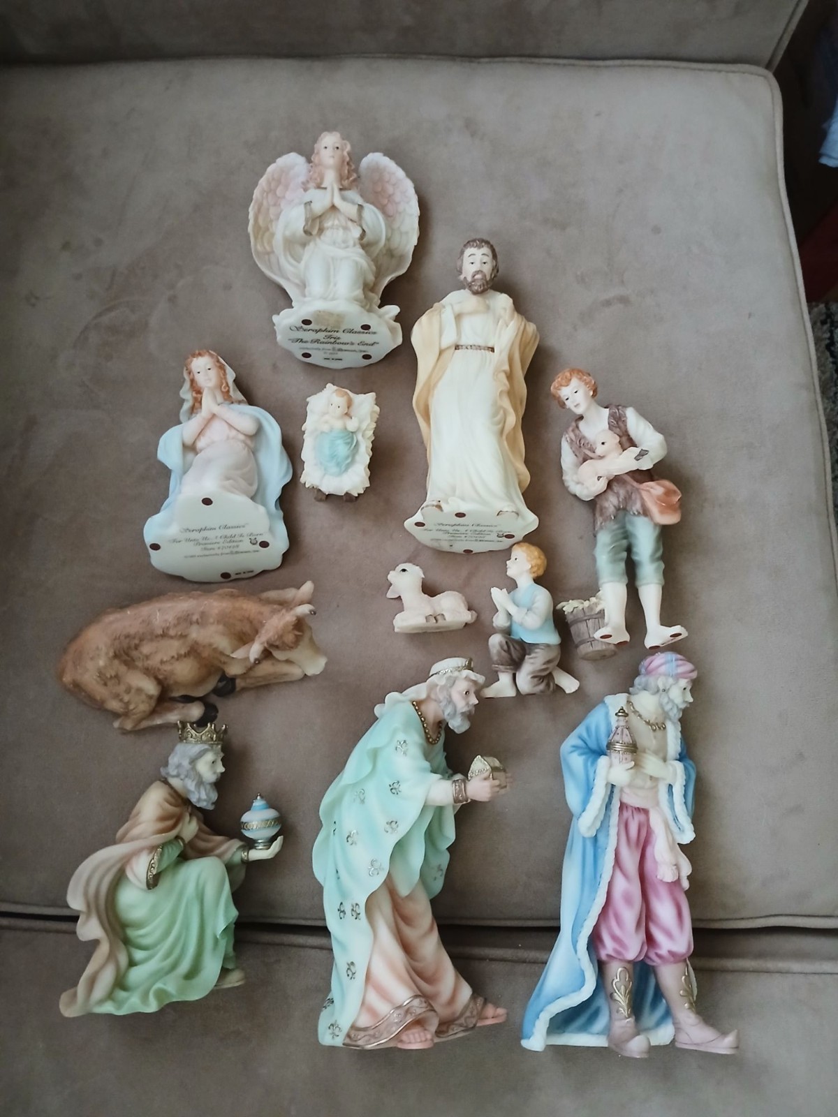 Vintage Roman Seraphim Classics Heaven on Earth Nativity Set 11 Figures & Stable