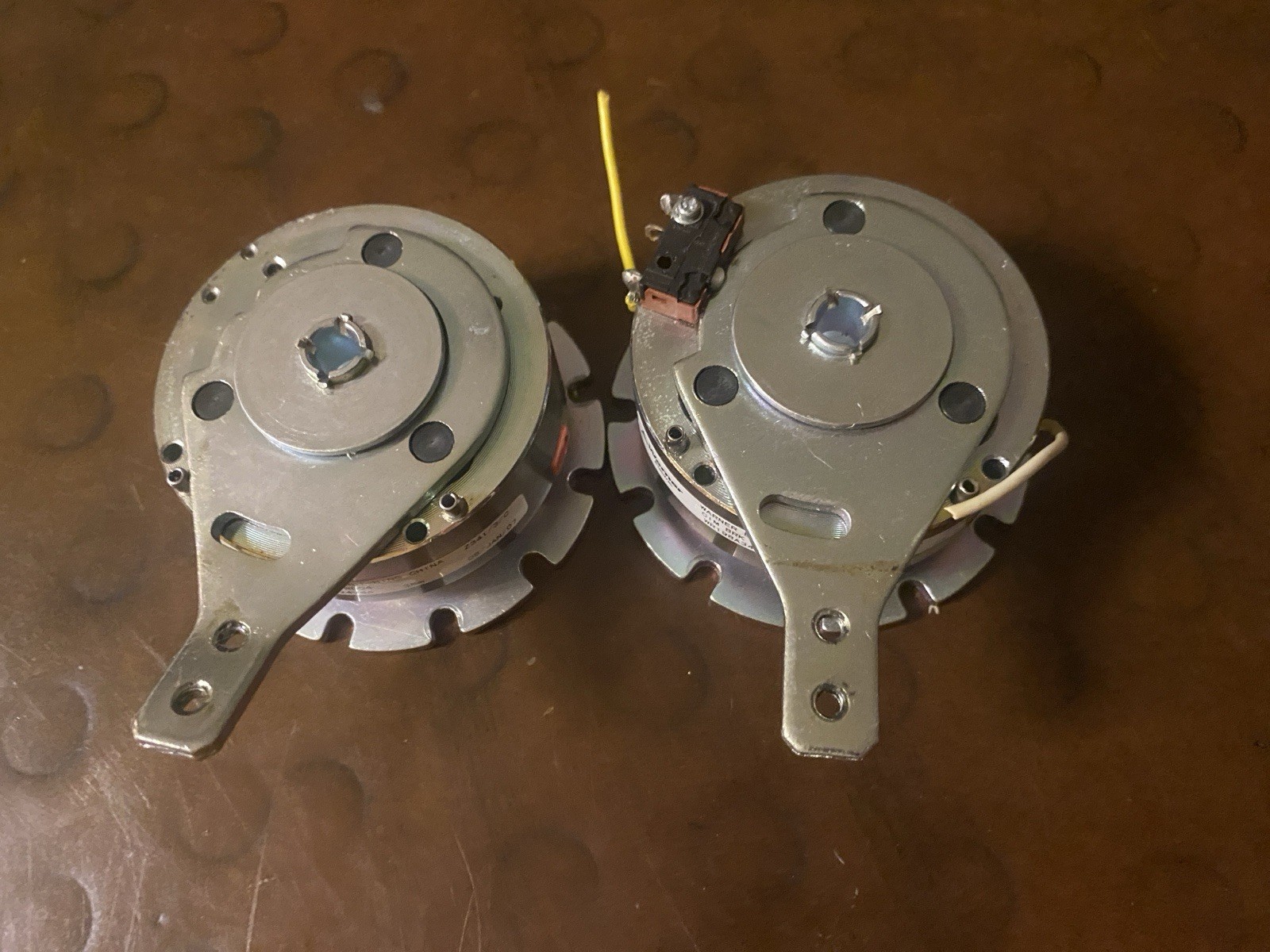 2 Motor Brakes 24V Warner WR198A341P1 WRI98A340P1 Pride jazzy Mobility Scooter