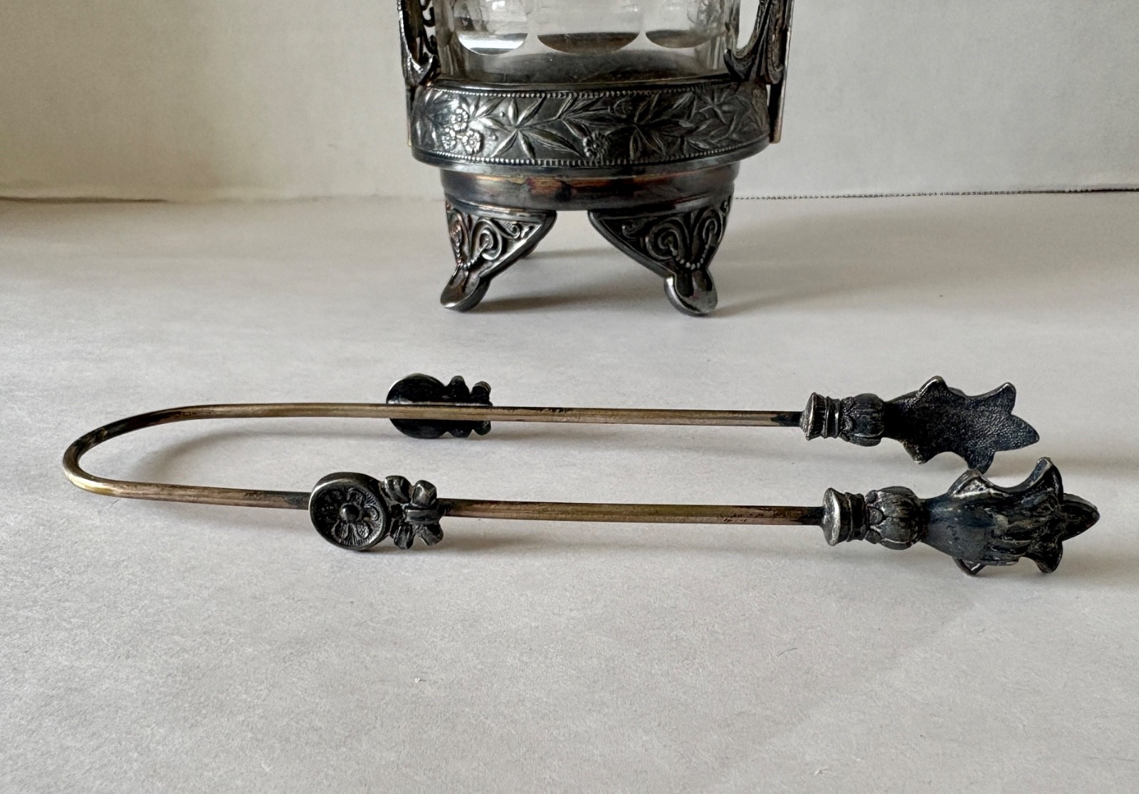 Antique Roger Bros. Aesthetic Silverplated Pickle Castor w/Tongs/Etched Jar 1883