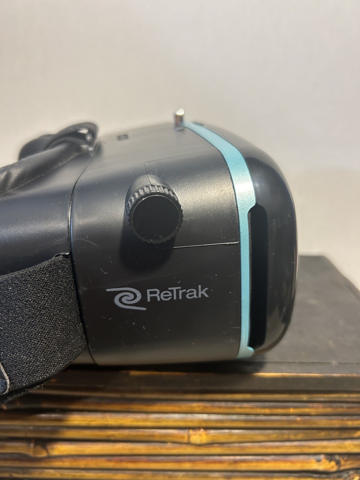 ReTrak Utopia 360 Virtual Reality Smartphone Headset Max Screen Size 6.3"