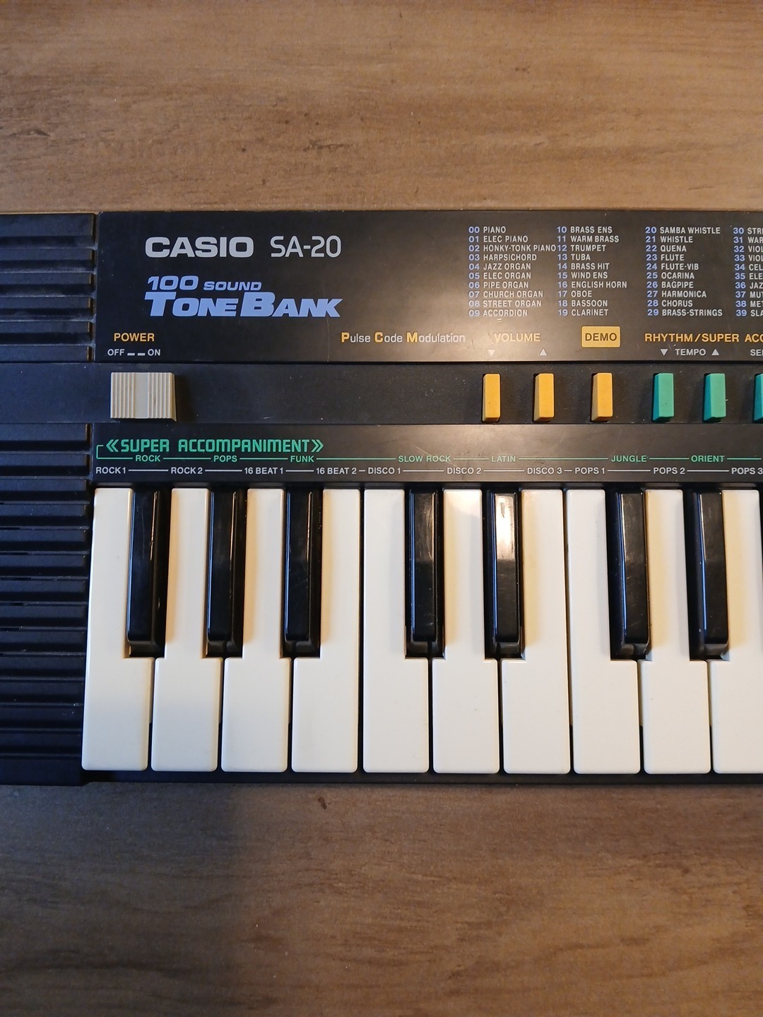 Casio SA-20 Electronic Keyboard 100 Sound Tone Bank Rhythm Super Accompaniment