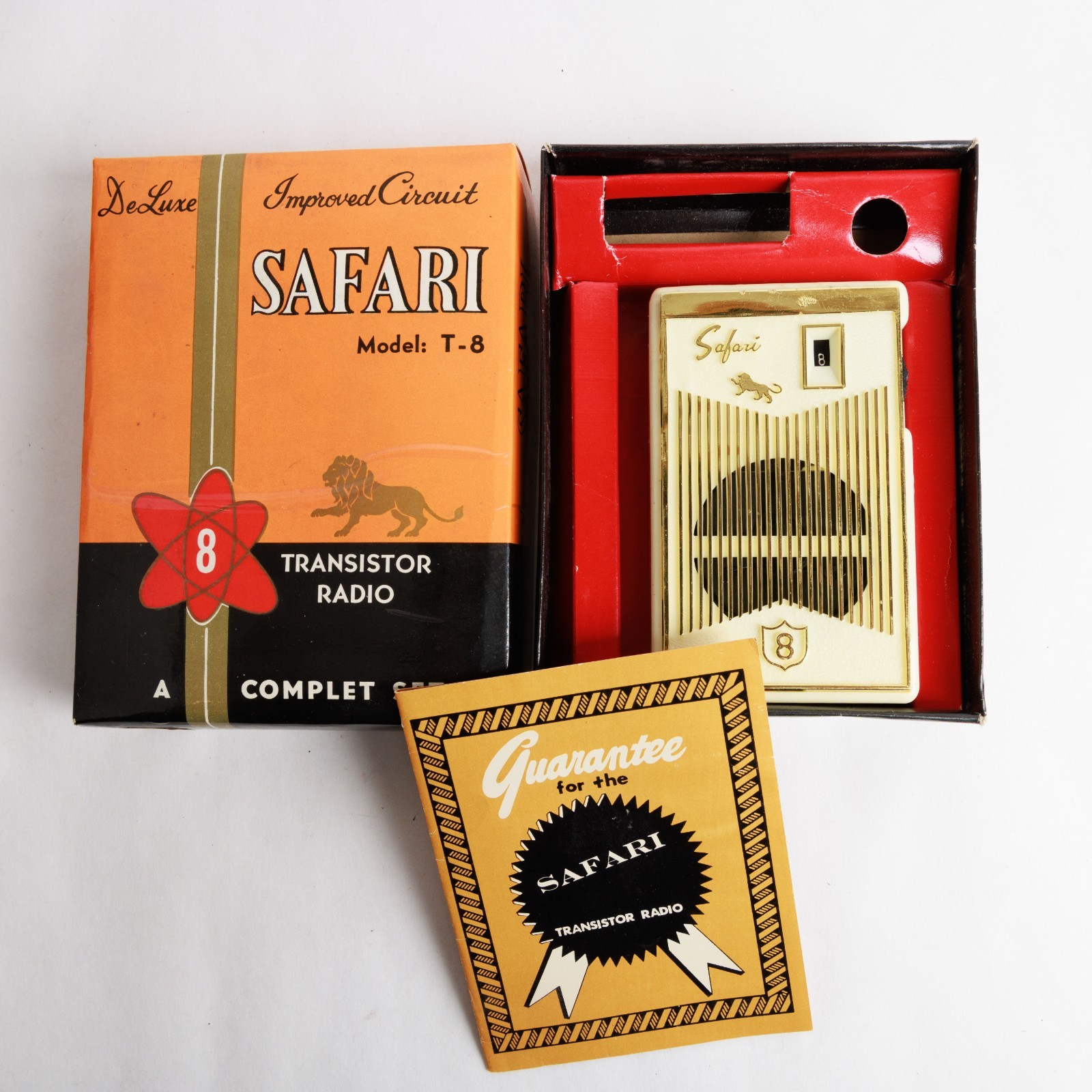 Vintage Safari 8 Transistor Radio Working