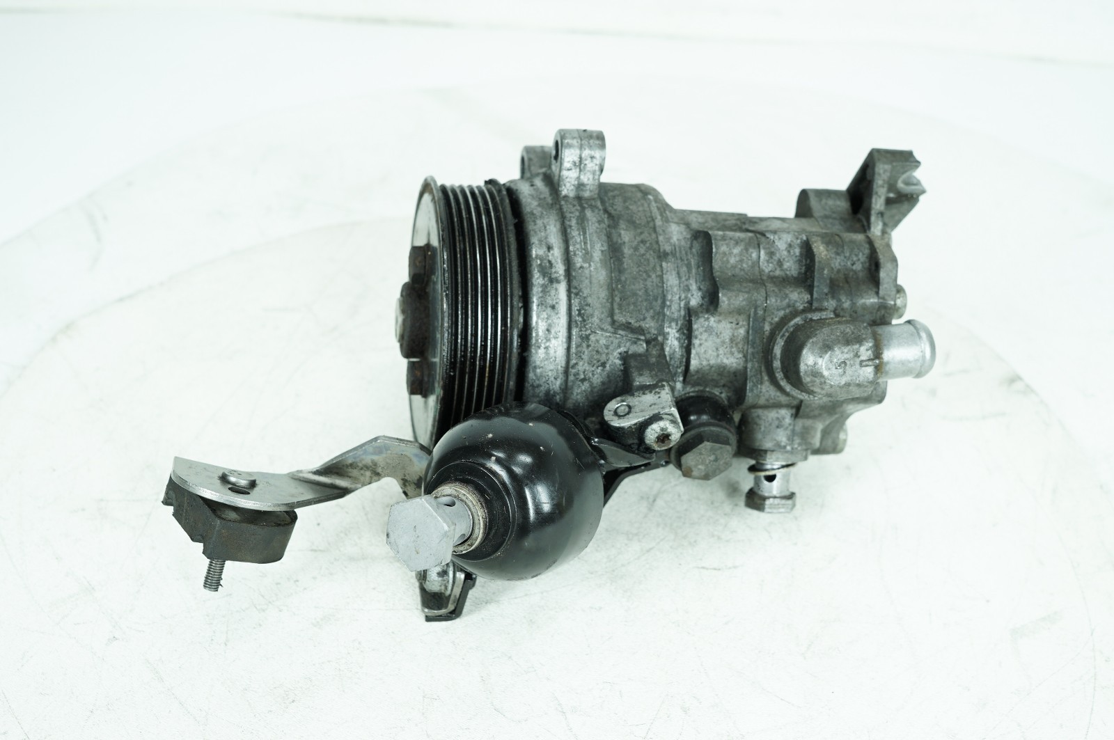 02-06 BMW 745LI 645CI 545I OEM 4.4L Dynamic Power Steering Control Pump 5078