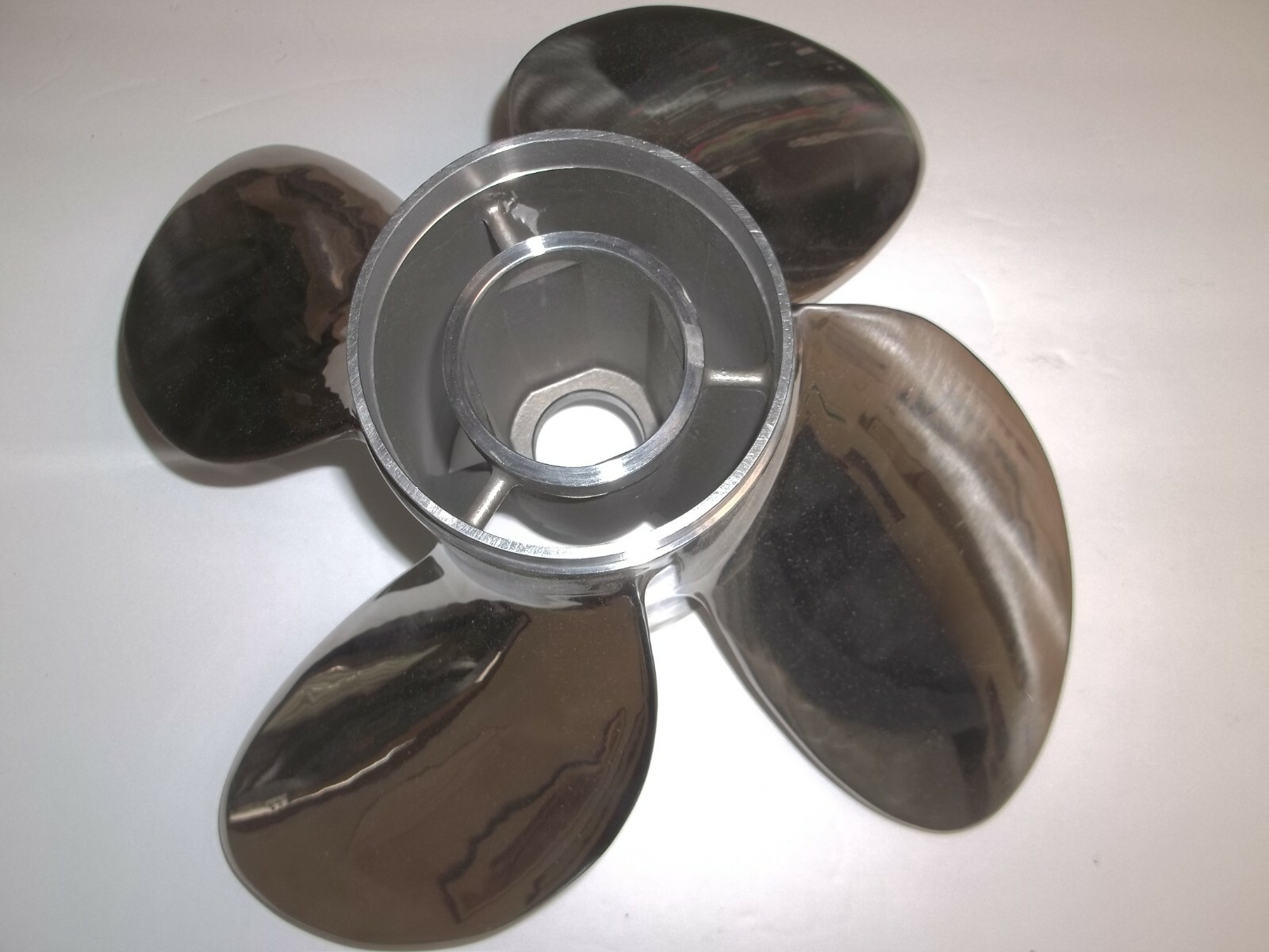 MERCRUISER ALPHA BRAVO 1 STAINLESS STEEL 4 BLADE PROPELLER PROP 14.25 X 17P 14.5