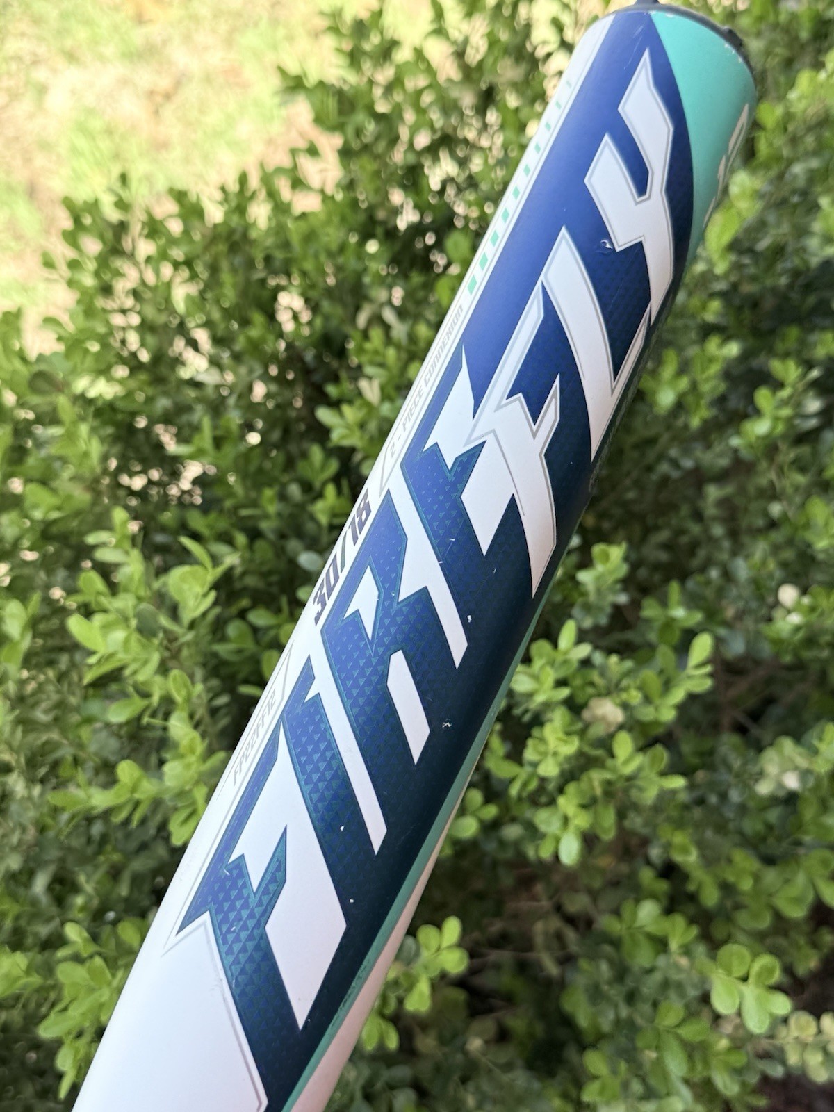 Easton Firefly FP22FF12 Length 30"/18 oz Drop-12 SOFTBALL BAT Great Condition!