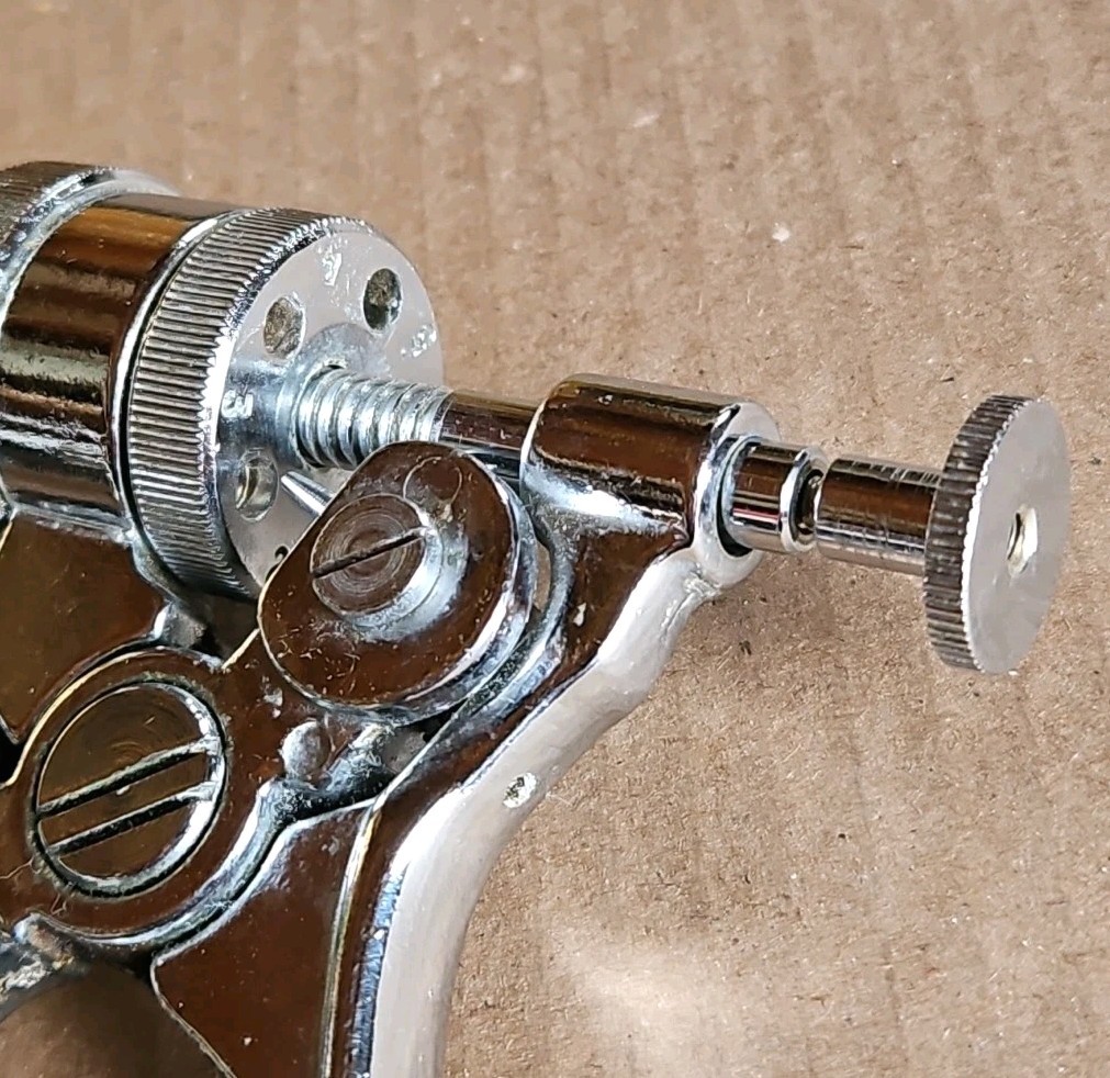 Ideal Instrument 50 cc Mega Shot Pistol Grip Livestock Syringe Pre-Owned