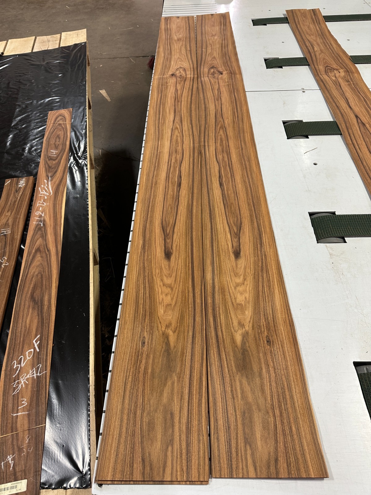 Santos Rosewood Raw Wood Veneer 2 sheets 103'' x 9'' 320G