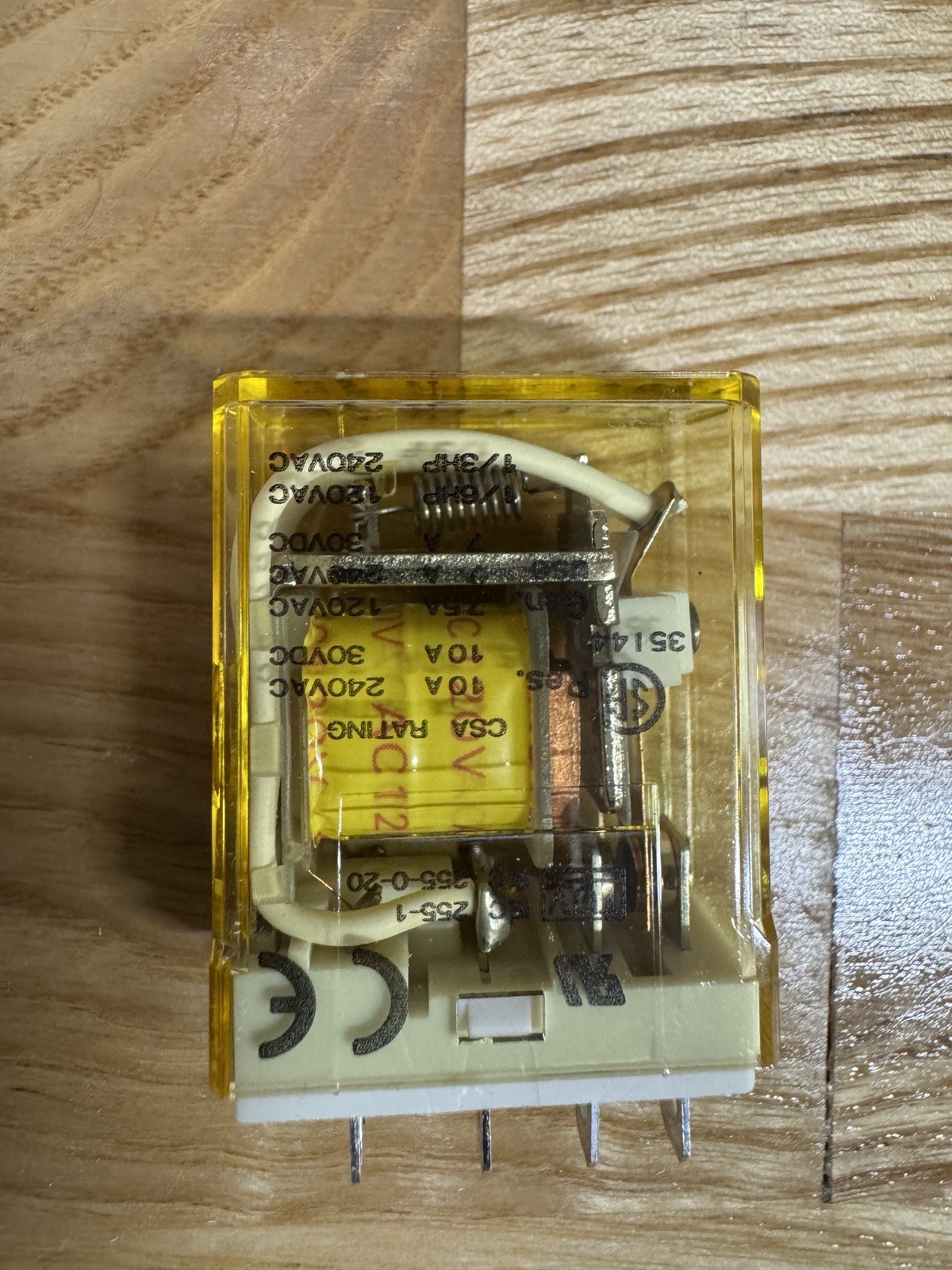 IDEC RH1B-U AC120V 10-Piece Set New In Box