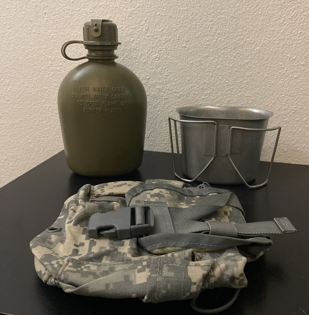 US Military Canteen Cup With Canteen With ACU MOLLE Pouch VGC