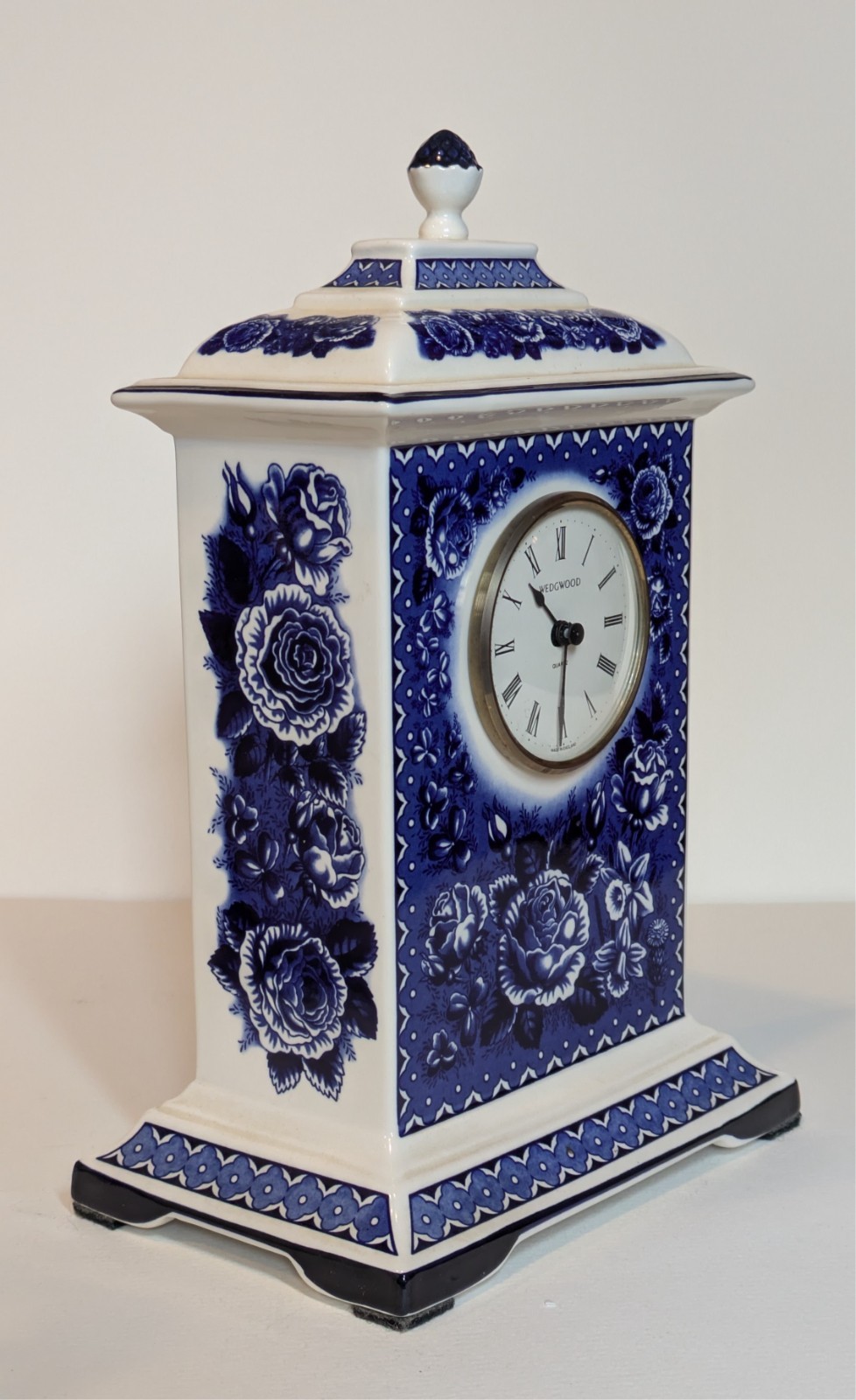 Wedgwood Queens ware Golden Jubilee Clock 338/750