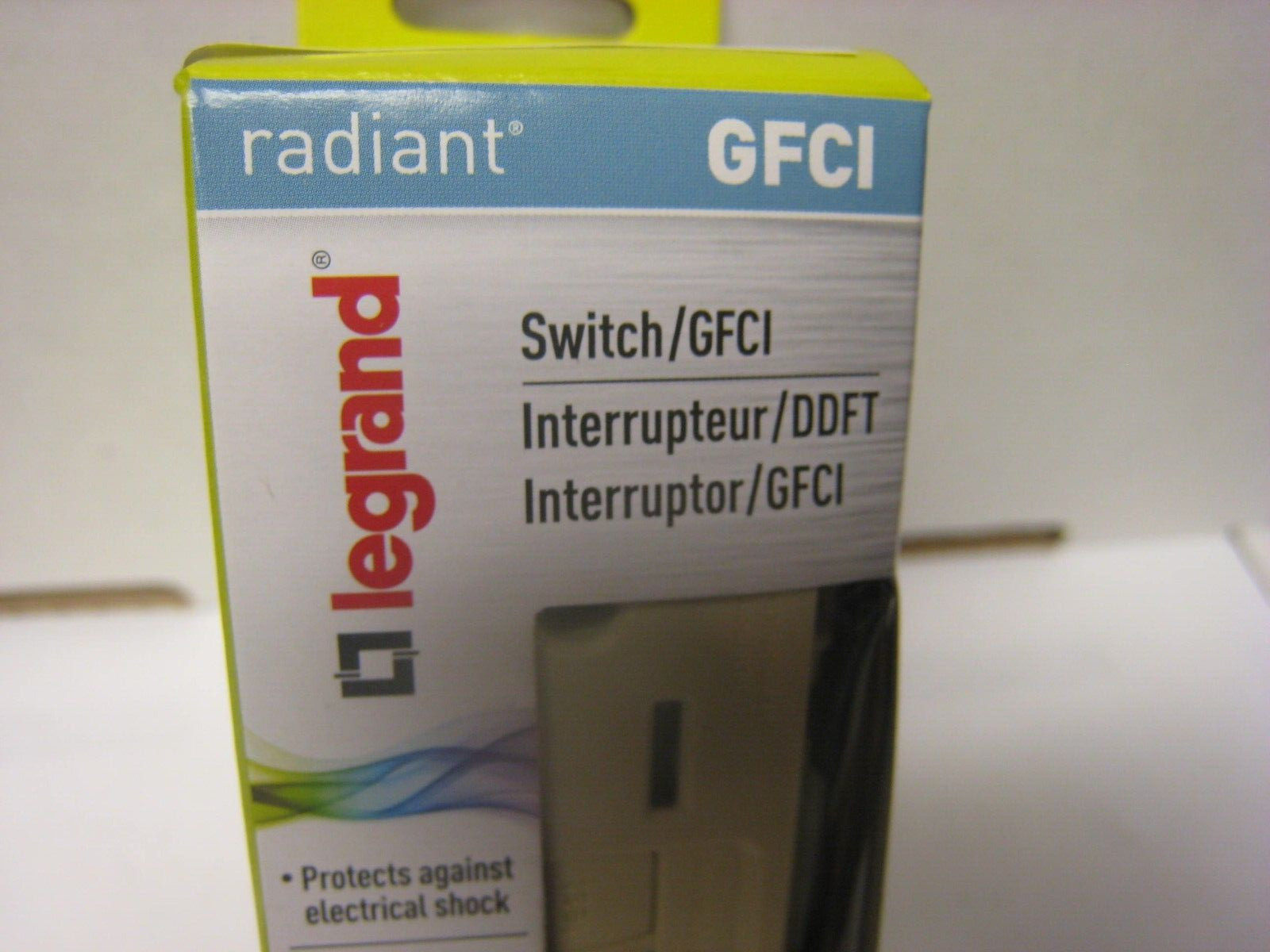 Legrand 1597SWTTRICCD4 Radiant GFCI Switch 15A, 125VAC, 60Hz, Single Pole, IVORY