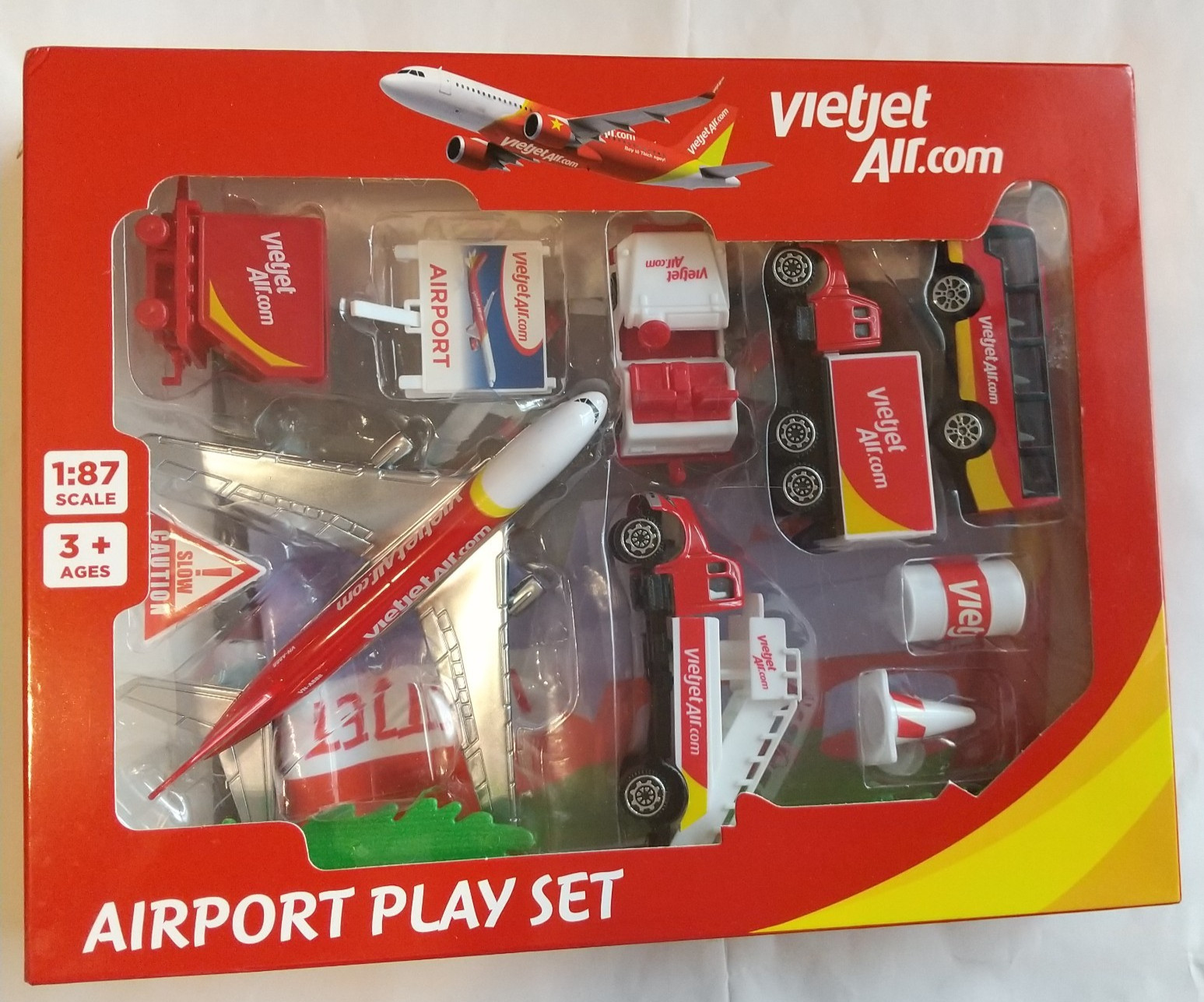 Vietjet Air Diecast Airport Playset Metal 1/87 Model & Plastic Parts *RARE*