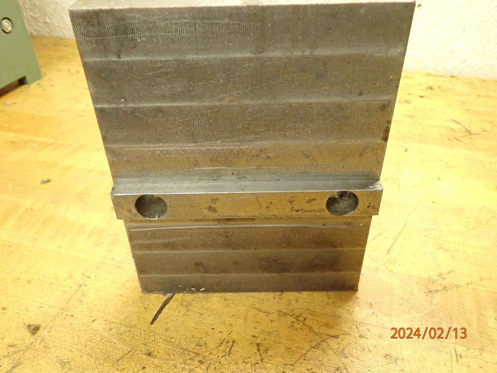 LOT A31 MACHINIST ANGLE PLATE WITH KEY WAY AND 1/2-13 HOLES POSSIBLE SUBURBAN