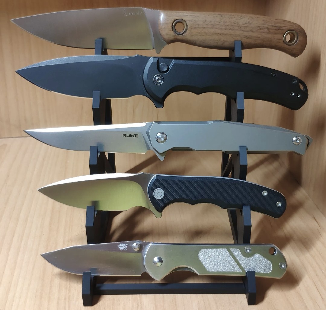 Knife Display Stand Holds 5 Pocket Knives Or Fixed Blades - Made In USA