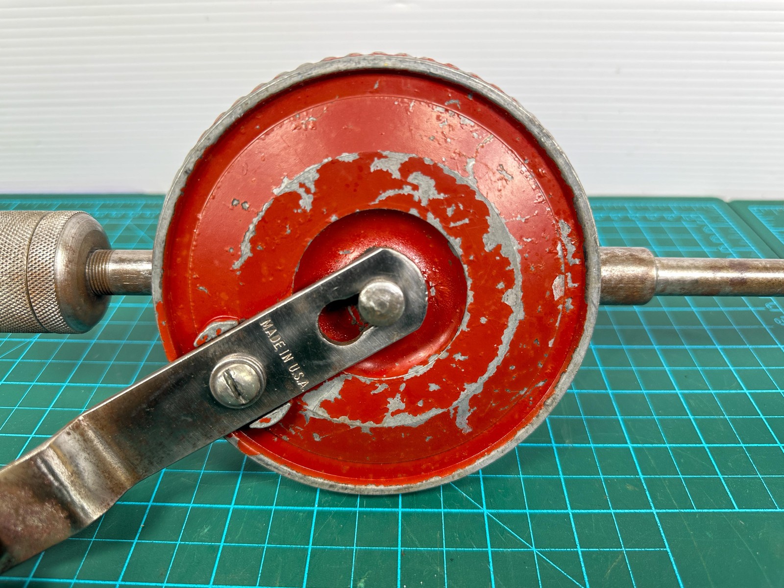 Vintage Hand Crank Eggbeater Shoulder Brace Drill Tool A218 Red Made In USA