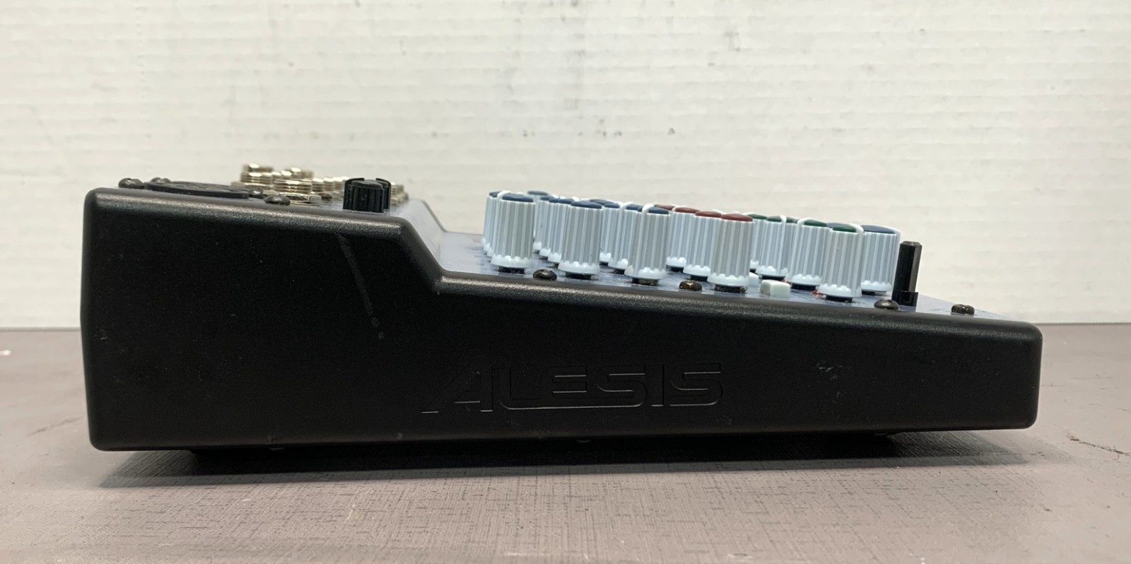 Alesis Multimix 6 FX 18V 6 Channel Analog Mixer Tested