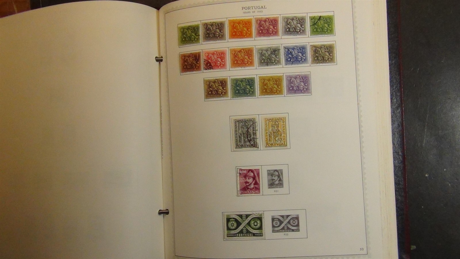 Stampsweis Portugal stamp collection in Minklus Specialty est 800 stamps to 1980