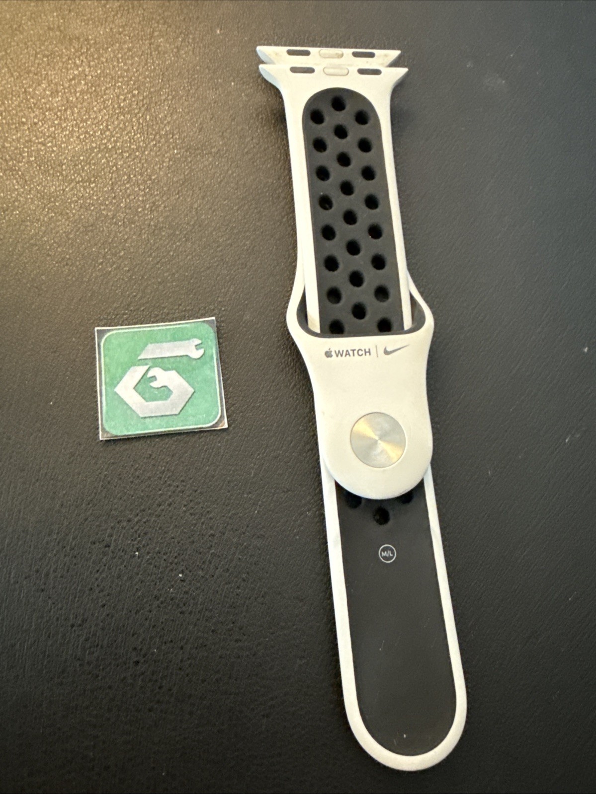 Apple Watch Nike Sport Band 44mm (42/45/46/49) OEM Pure Platinum Blk M/L *B*