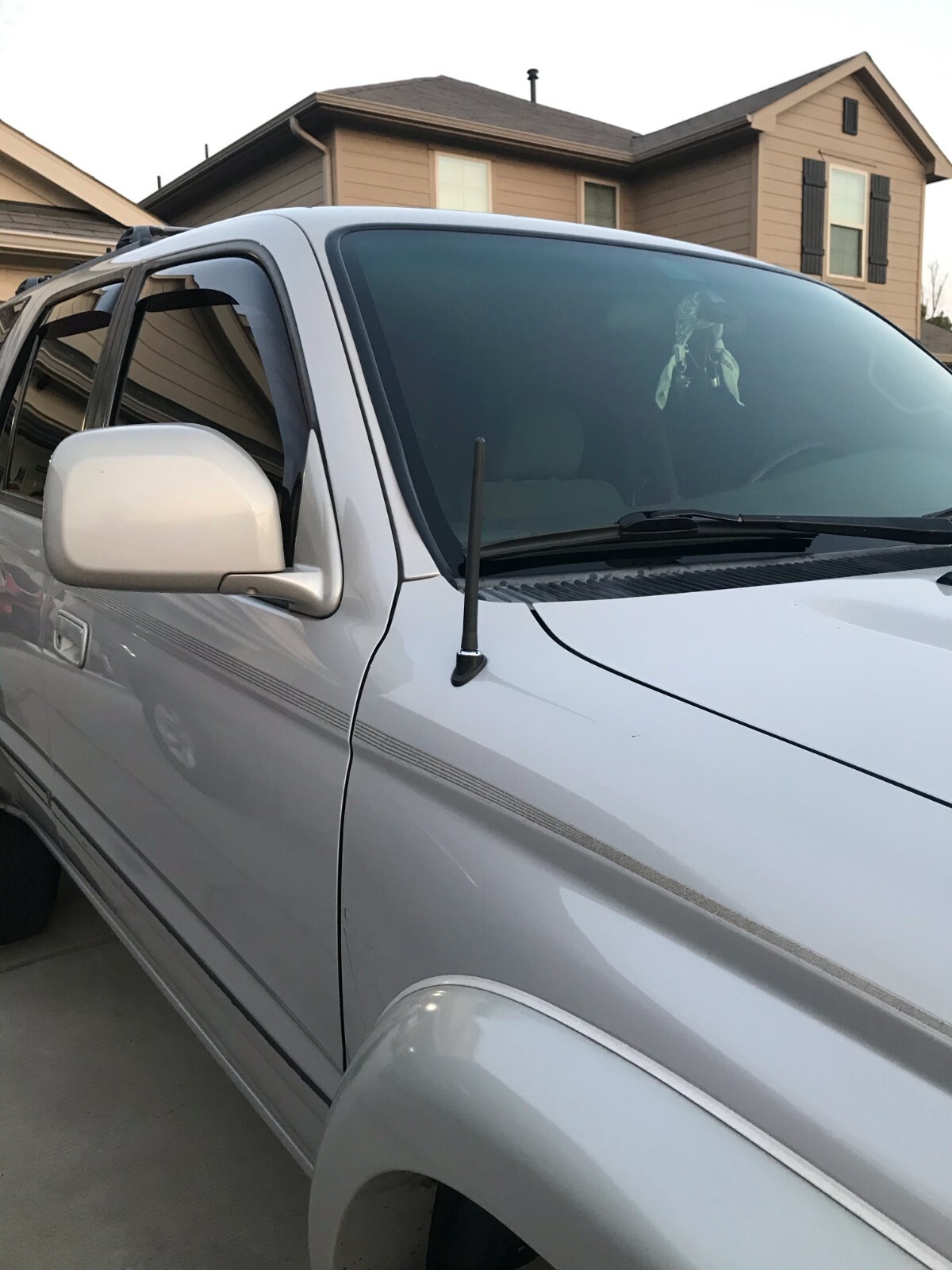 Power Antenna Conversion Kit - Fits: 1996-2002 Toyota 4 Runner