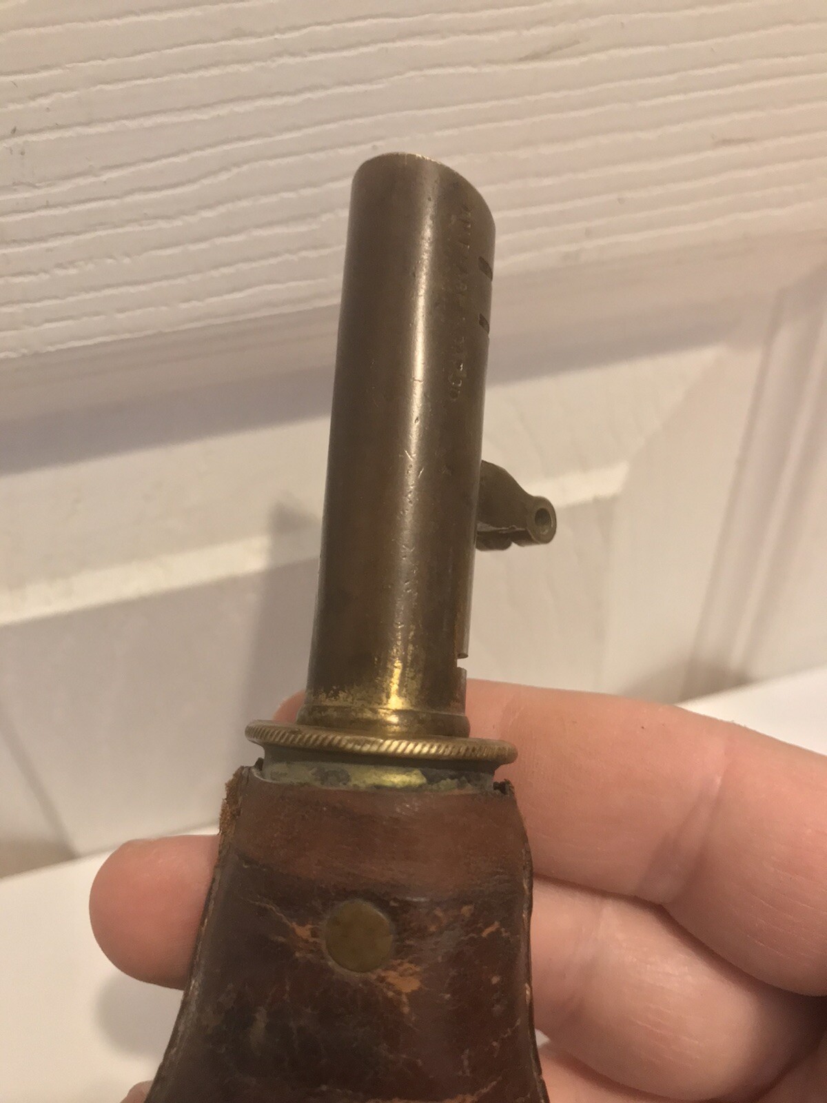 CIVIL WAR PERIOD LEATHER POWDER FLASK ( MARKED AM FLASK & CAP CO )