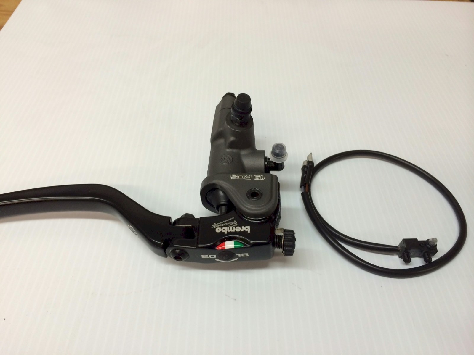 BREMBO RCS19 19RCS Brake Mastercylinder with EXTRAS BRAND NEW USA, 110A26310