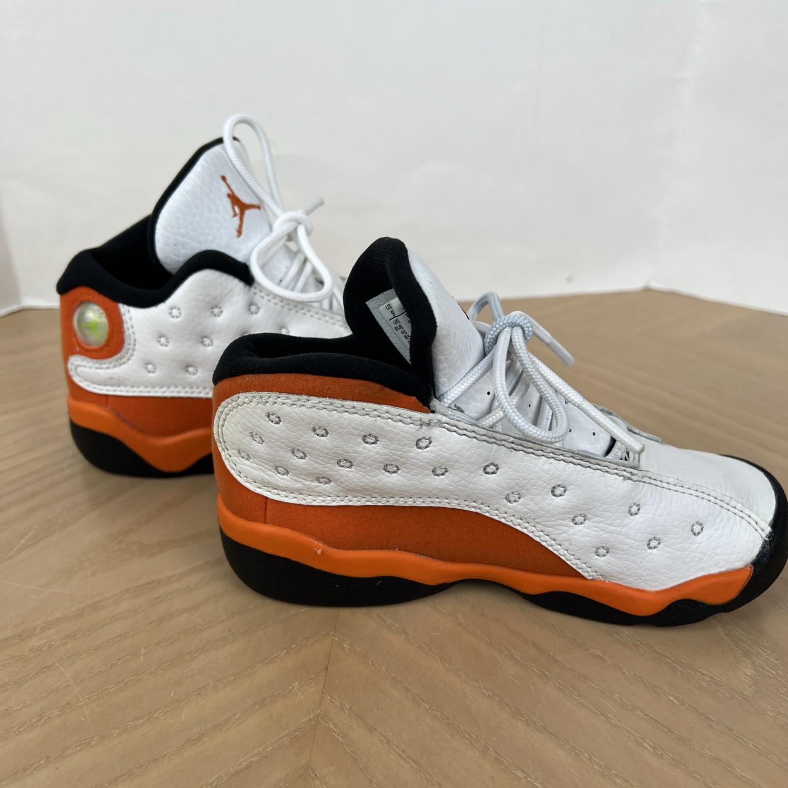 AIR JORDAN 13 RETRO WHITE Orange STARFISH SIZE 9C