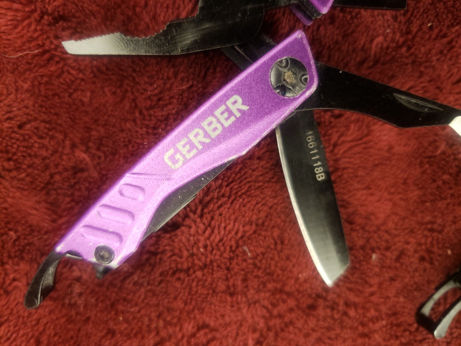 Lot of 2 Gerber Multi Tool Dime multiplier Black & Purple