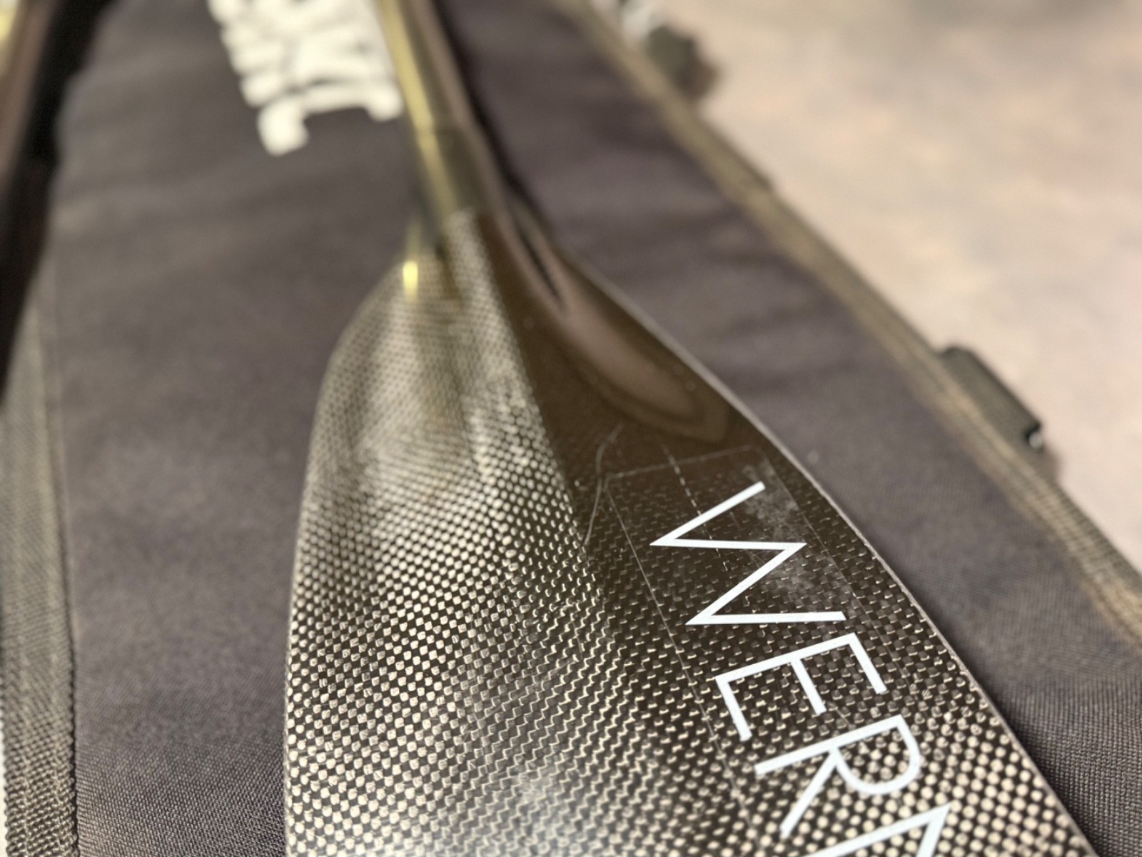 Werner Kalliste 2 Piece Straight Shaft Kayak Paddle - Carbon - Includes Case