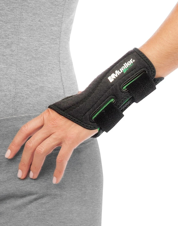 Mueller Green Fitted Wrist Brace, Left Hand, Unisex, One Size Fits Most,