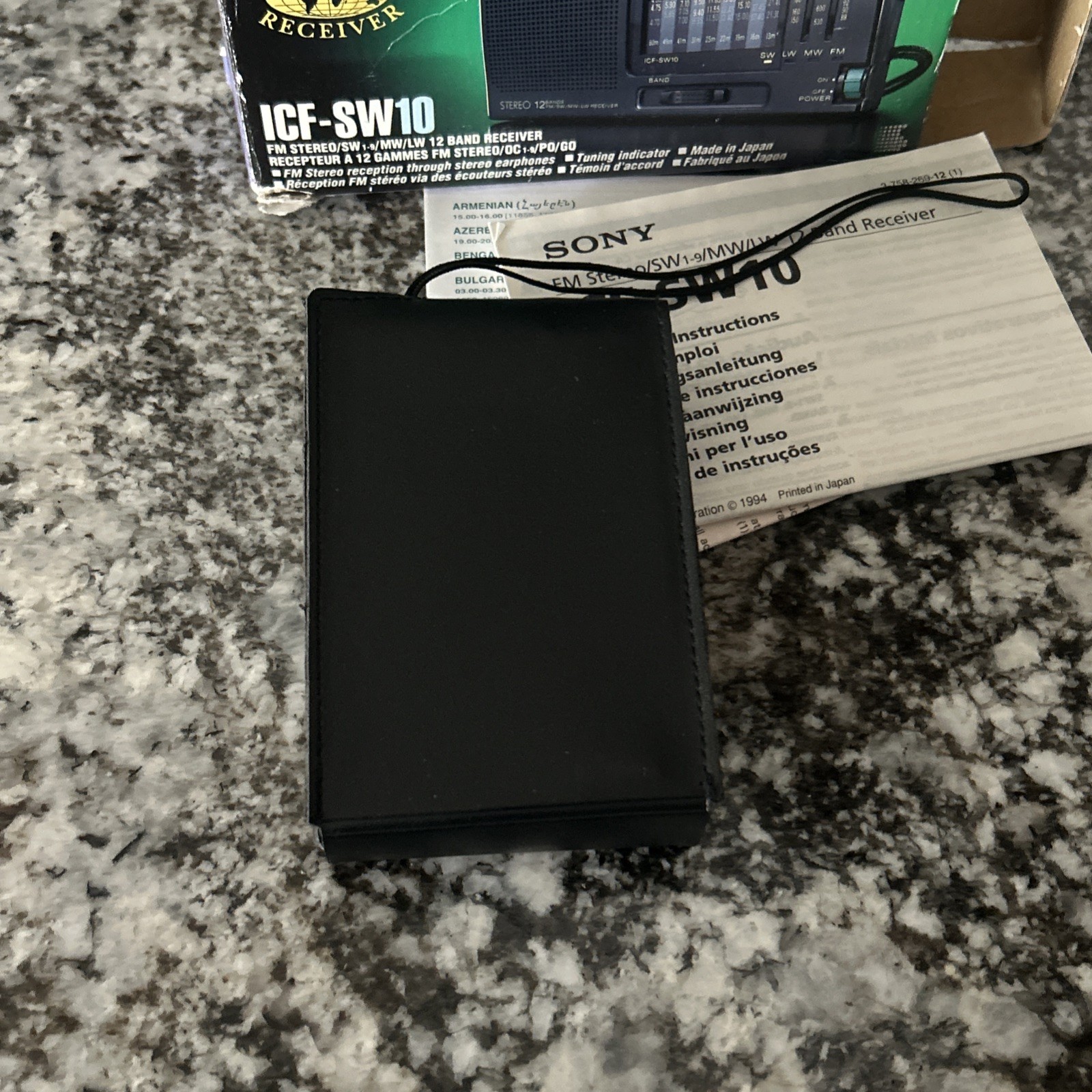 Vintage Sony ICFSW22 Portable Shortwave Radio 12 Band FM MW SW LW Com G2U