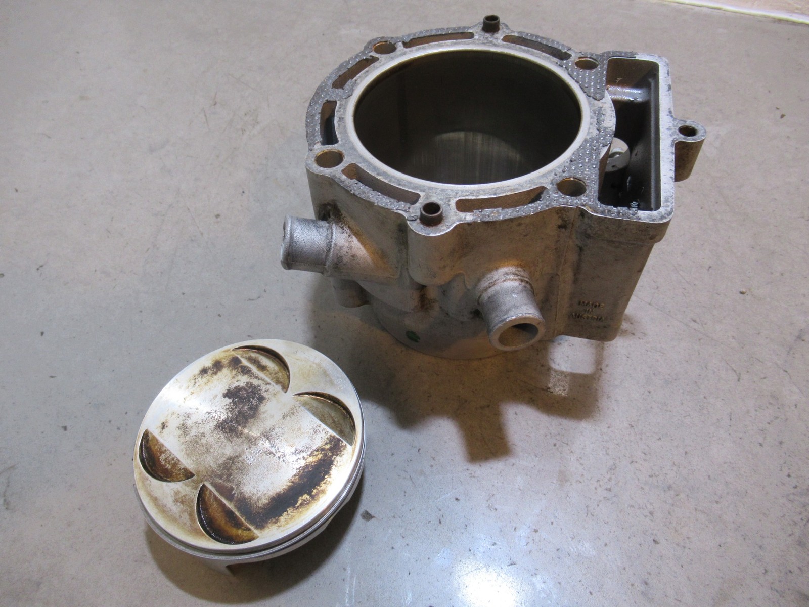 Polaris Outlaw 525 S Cylinder Piston 2008