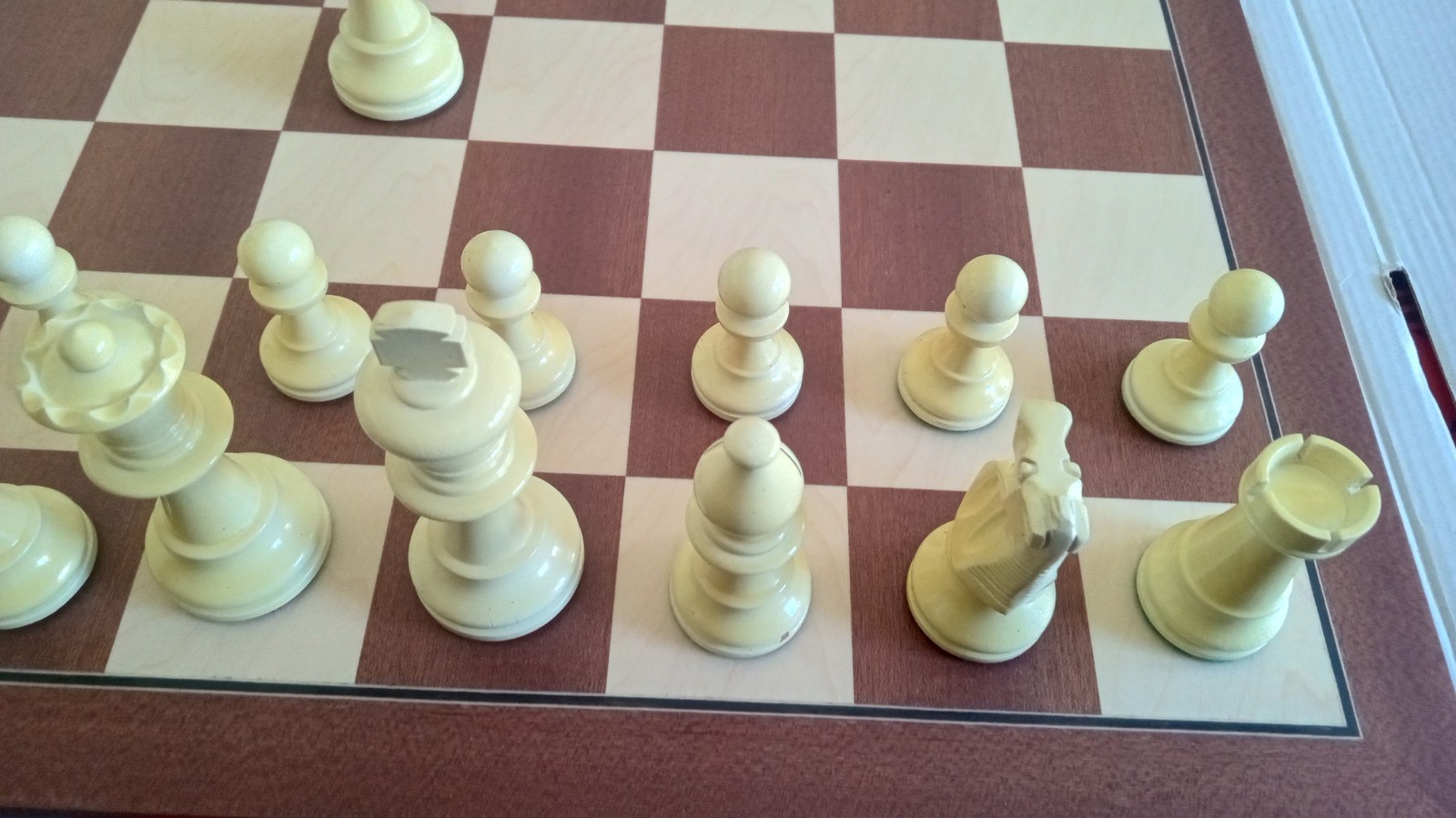 Pro Staunton Weighted Red & Ivory Chess Pieces Set 4 queens & Specialty Board