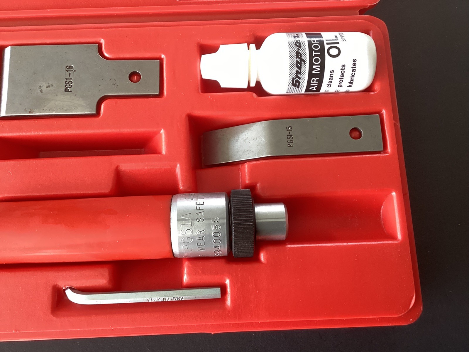 Snap On Air Powered Gasket Scraper Set Pneumatic W/Case and Scrapers PGS1004