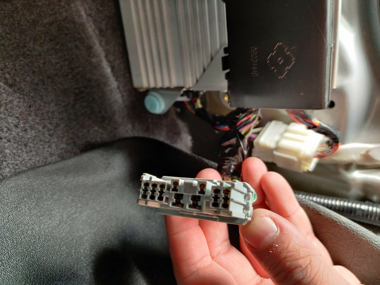 2004 2005 2006 2007 2008 Acura TL Amplifier Bypass Harness for Factory Amplifier