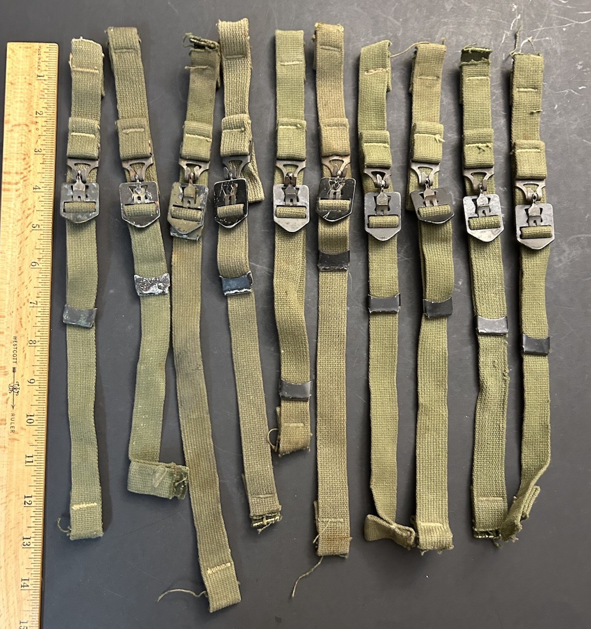 ONE Used Late WWII OD7 Ball & Catch ChinStrap set for US GI M1 Steel Helmet