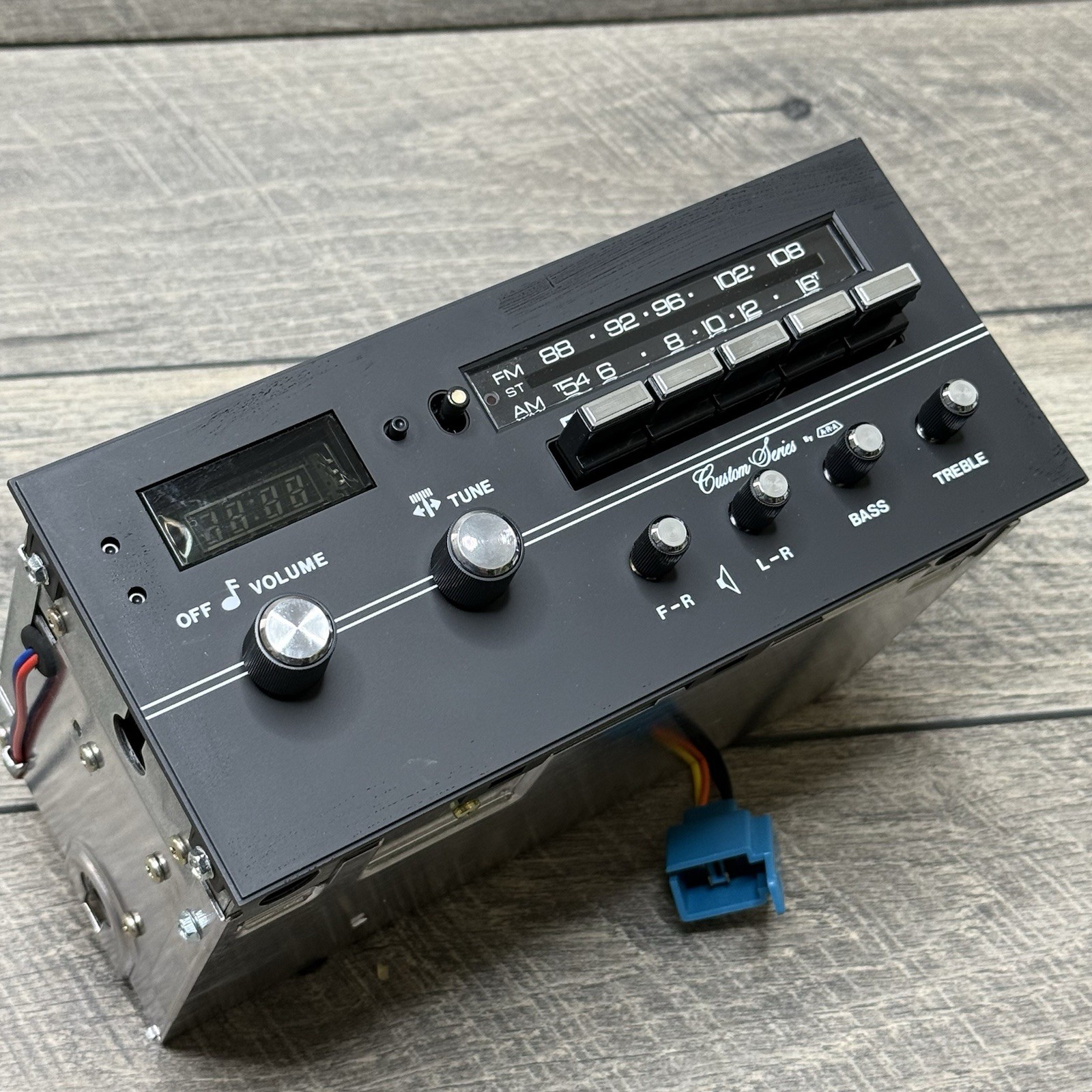 ARA Manufacturing Push Button Car Stereo AM FM Radio Black JMX12 NOS / UNTESTED