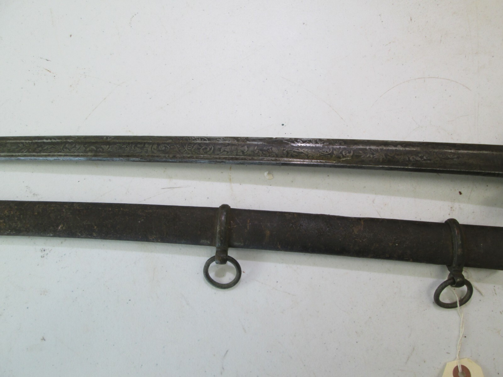 US CIVIL WAR FOOT OFFICERS SWORD W SCABBARD MARKED ETCHED US E PURUBUS UNUM #W27