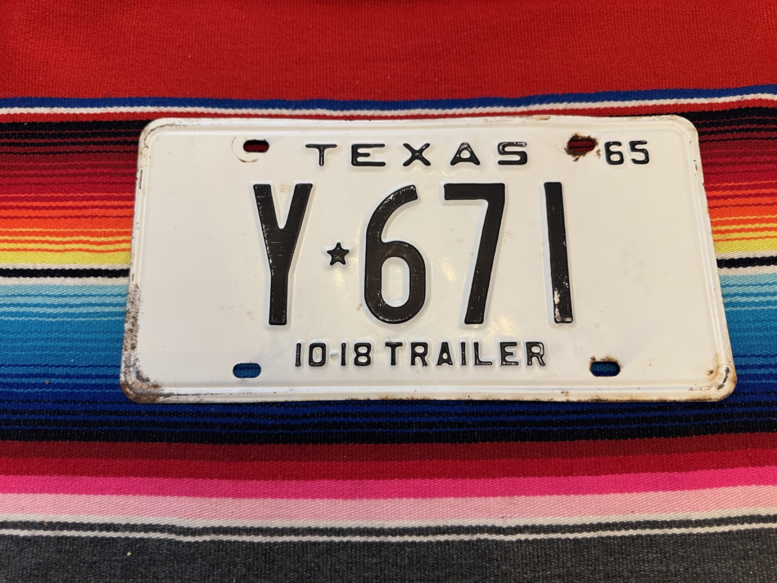 1965     TEXAS     10-18    TRAILER     LICENSE     PLATE     Y671    SINGLE